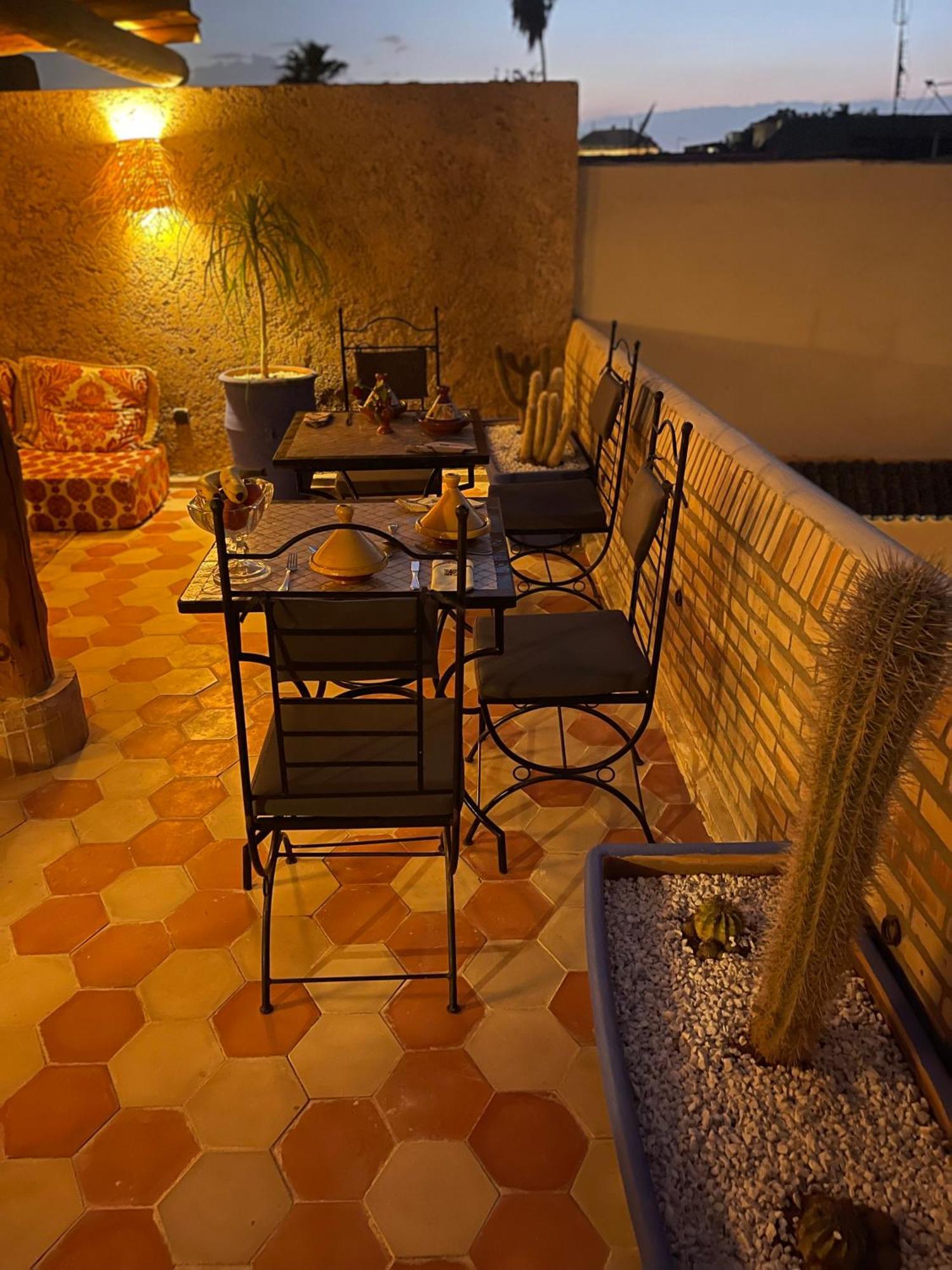 招待所 La Maison Berber Shams