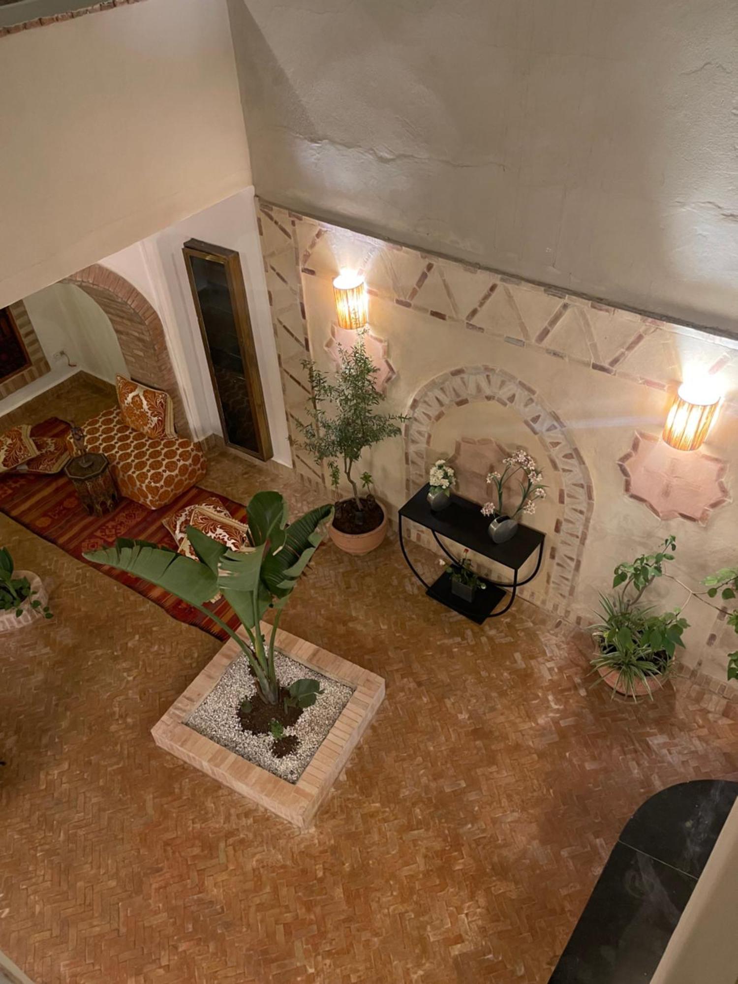 招待所 La Maison Berber Shams